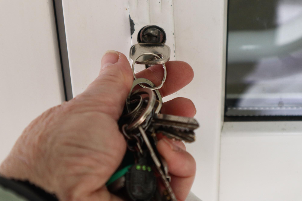 cambiar cerradura puerta exterior precio.jpg